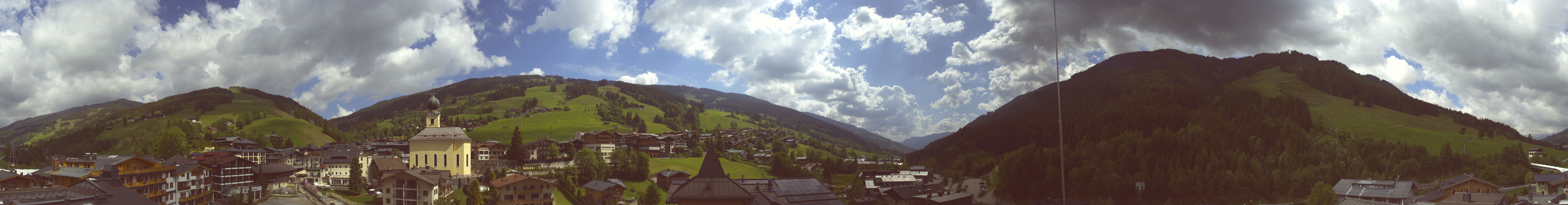 Archived image Webcam Panorama: Alpinresort Saalbach