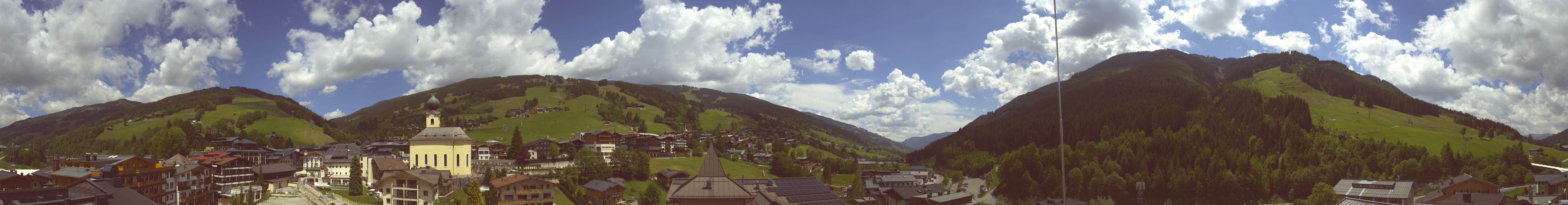 Archived image Webcam Panorama: Alpinresort Saalbach