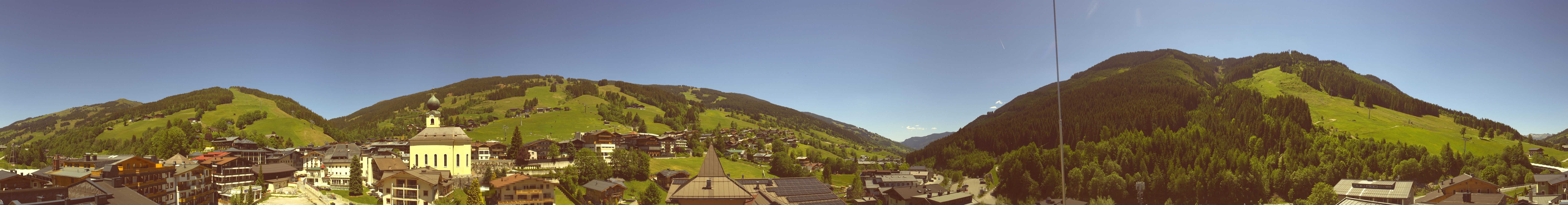 Archiv Foto Webcam Blick über Saalbach vom Alpinresort