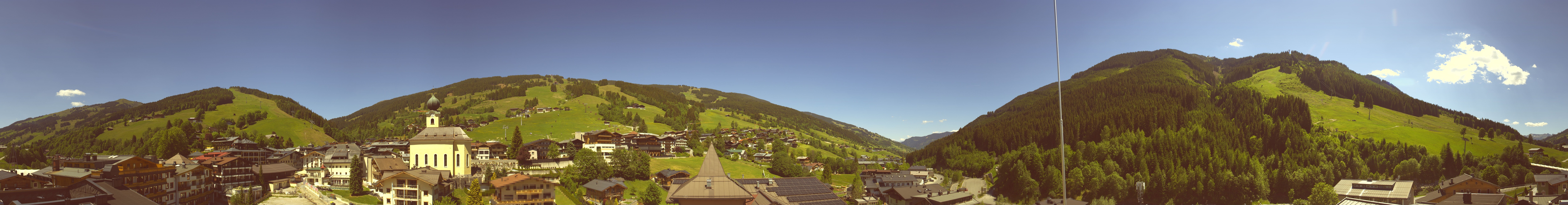 Archiv Foto Webcam Blick über Saalbach vom Alpinresort