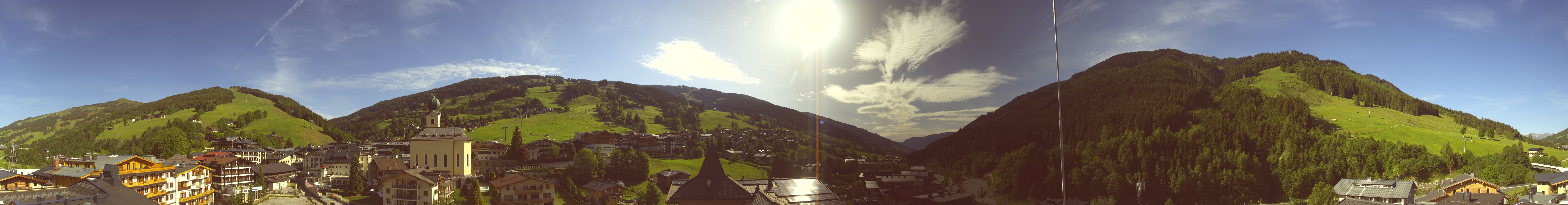 Archiv Foto Webcam Blick über Saalbach vom Alpinresort