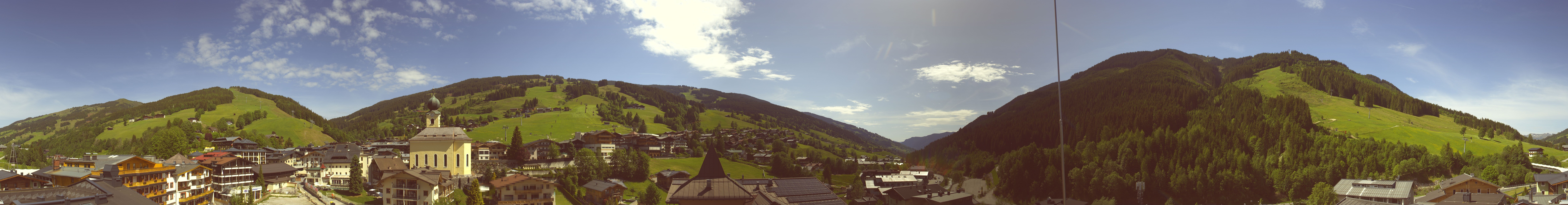 Archiv Foto Webcam Blick über Saalbach vom Alpinresort