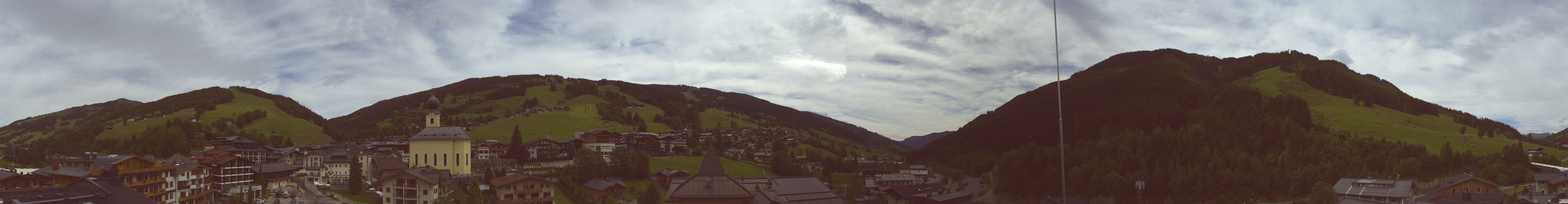 Archived image Webcam Panorama: Alpinresort Saalbach