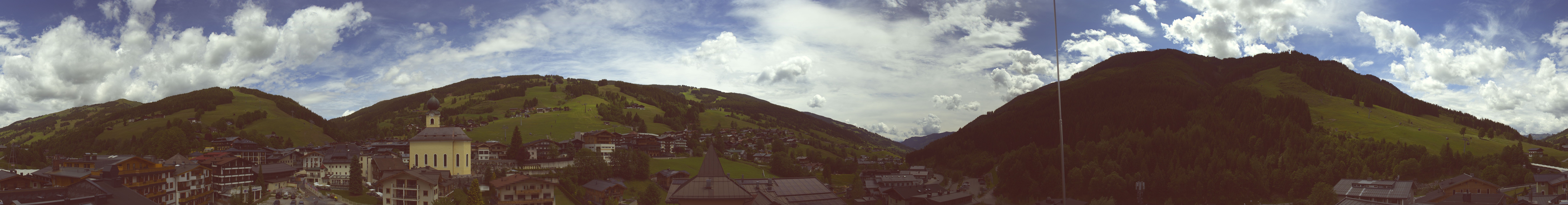 Archived image Webcam Panorama: Alpinresort Saalbach