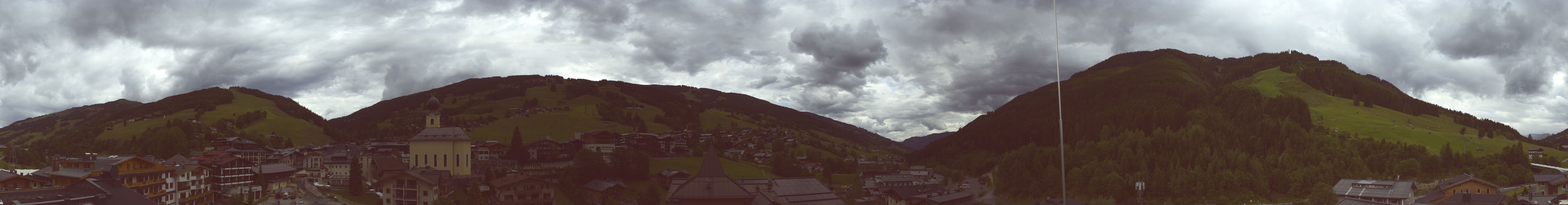 Archived image Webcam Panorama: Alpinresort Saalbach