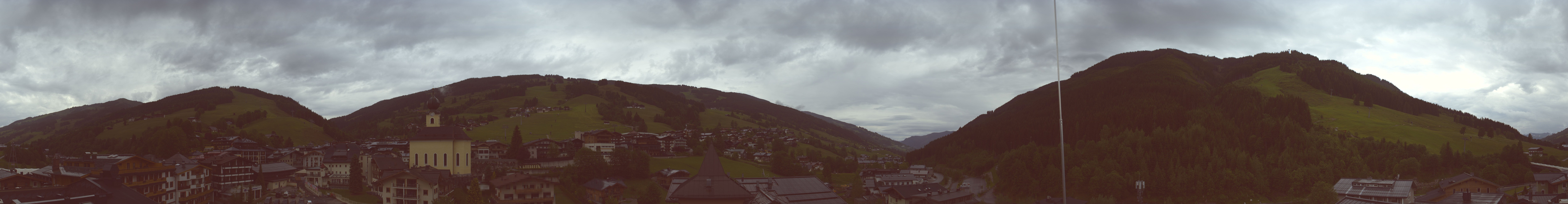 Archived image Webcam Panorama: Alpinresort Saalbach