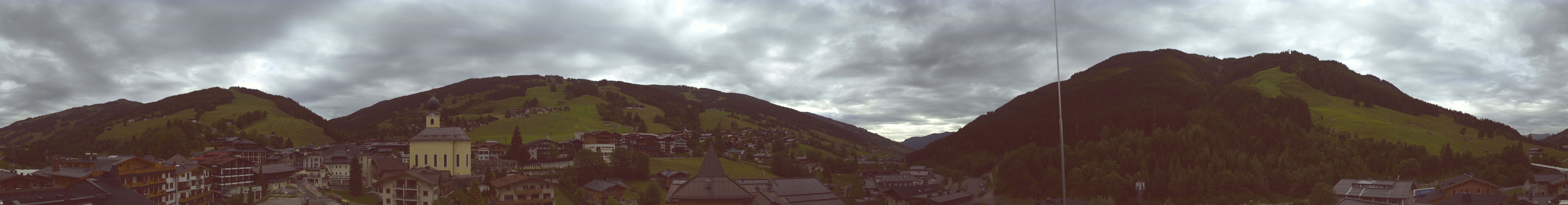 Archived image Webcam Panorama: Alpinresort Saalbach