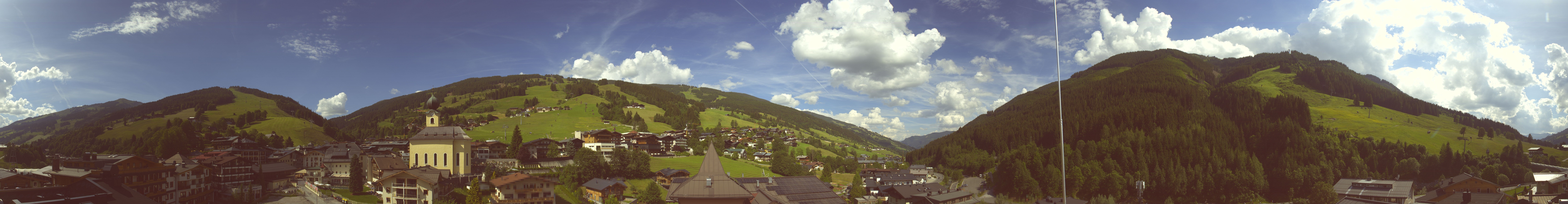 Archiv Foto Webcam Blick über Saalbach vom Alpinresort