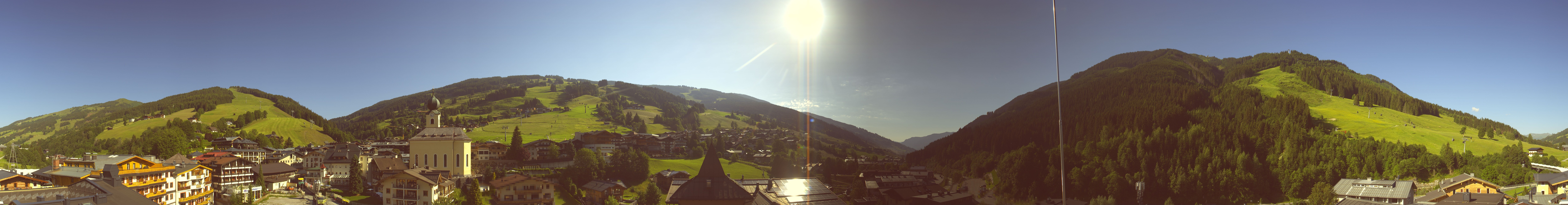 Archiv Foto Webcam Blick über Saalbach vom Alpinresort