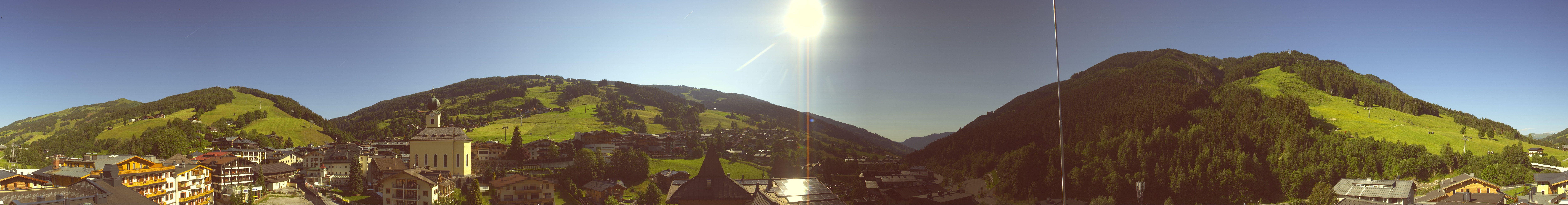Archived image Webcam Panorama: Alpinresort Saalbach