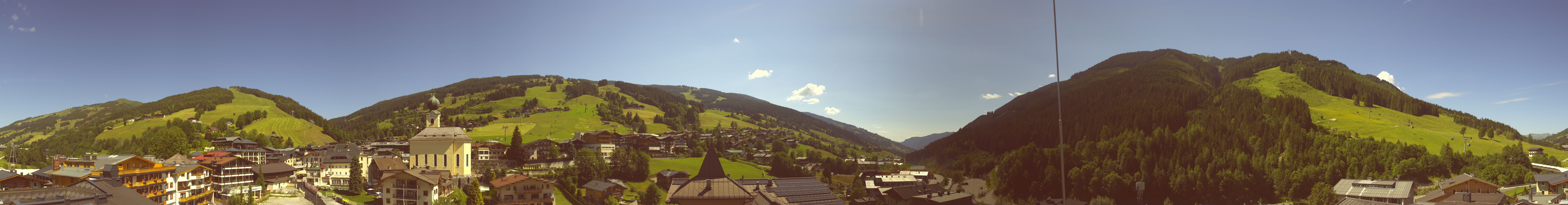 Archiv Foto Webcam Blick über Saalbach vom Alpinresort