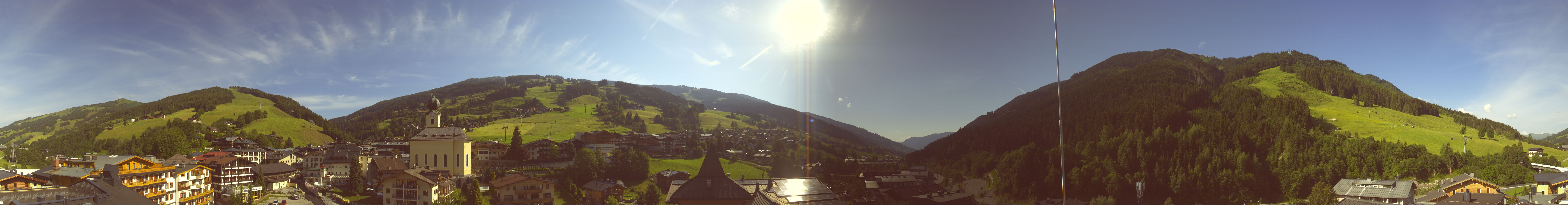 Archived image Webcam Panorama: Alpinresort Saalbach