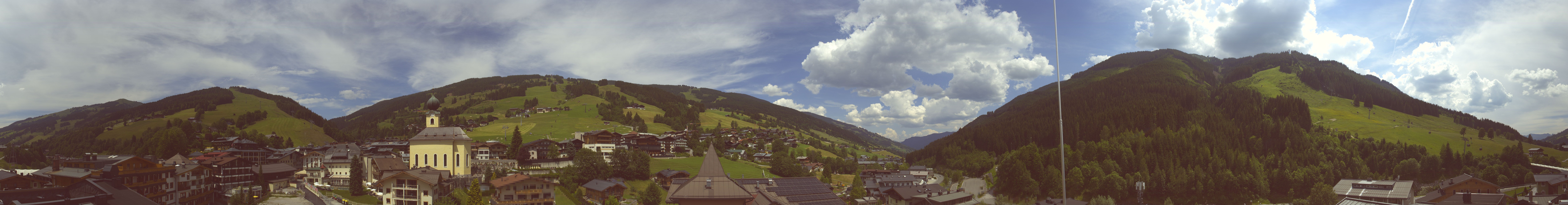 Archiv Foto Webcam Blick über Saalbach vom Alpinresort