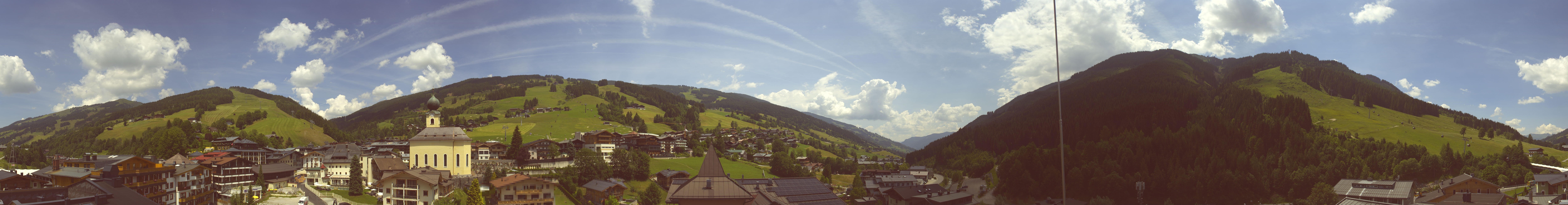 Archiv Foto Webcam Blick über Saalbach vom Alpinresort