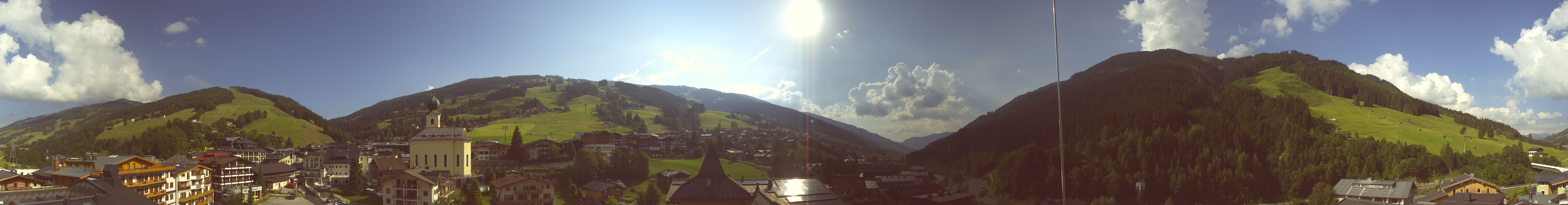 Archiv Foto Webcam Blick über Saalbach vom Alpinresort