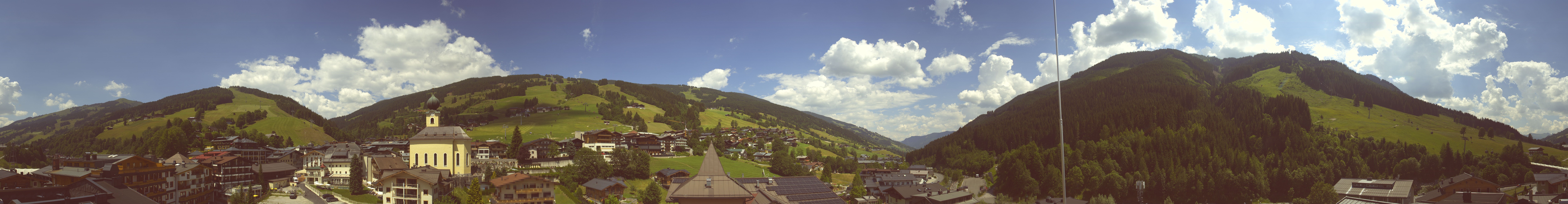 Archived image Webcam Panorama: Alpinresort Saalbach