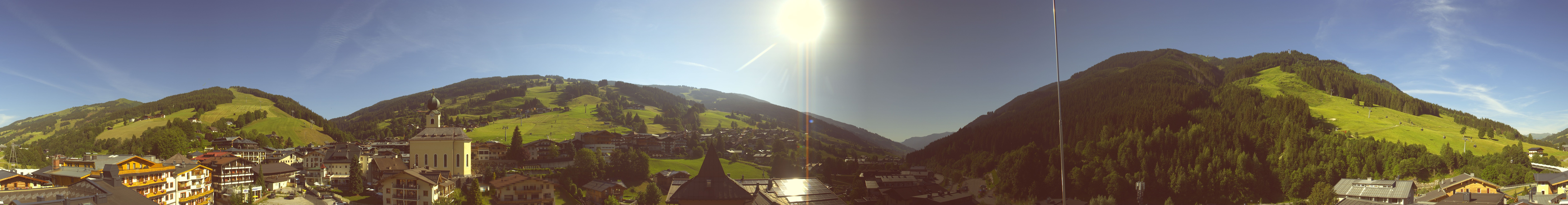 Archiv Foto Webcam Blick über Saalbach vom Alpinresort