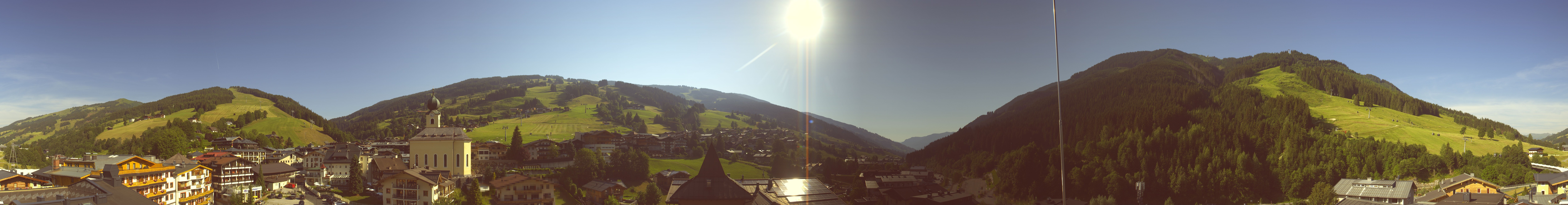 Archiv Foto Webcam Blick über Saalbach vom Alpinresort