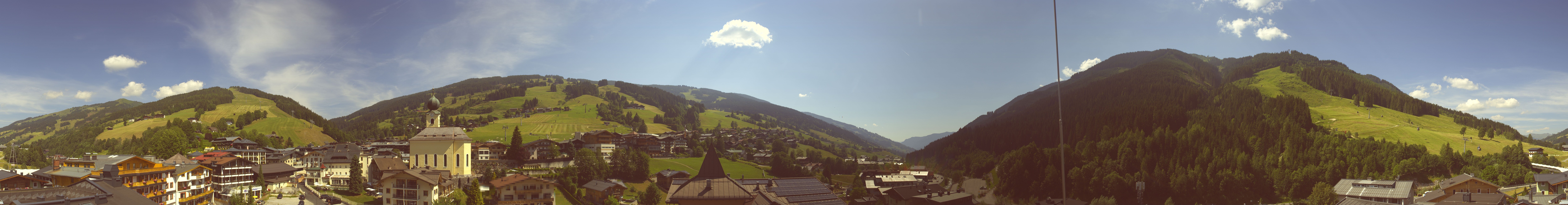 Archiv Foto Webcam Blick über Saalbach vom Alpinresort