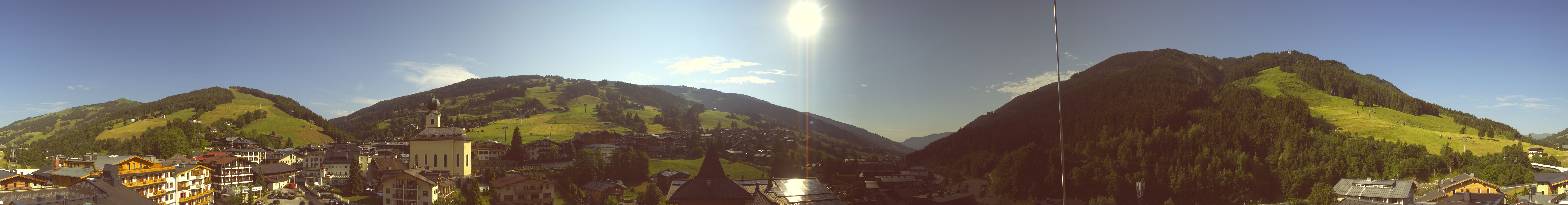 Archived image Webcam Panorama: Alpinresort Saalbach
