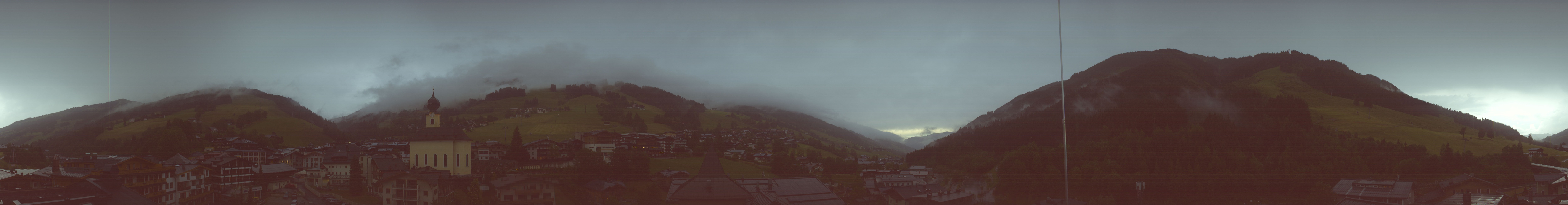 Archiv Foto Webcam Blick über Saalbach vom Alpinresort