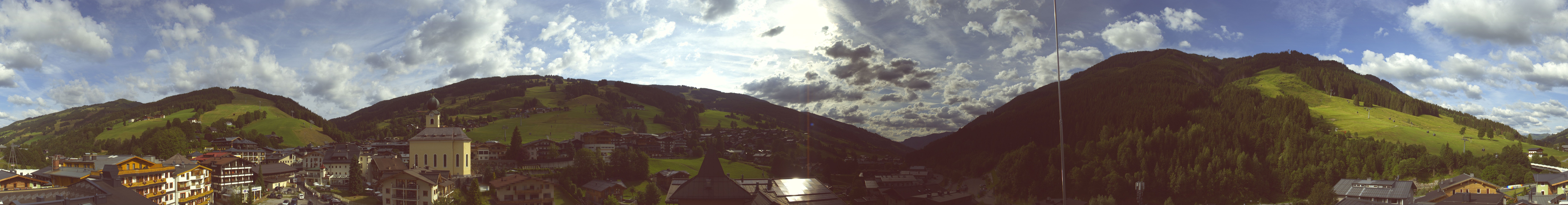 Archived image Webcam Panorama: Alpinresort Saalbach