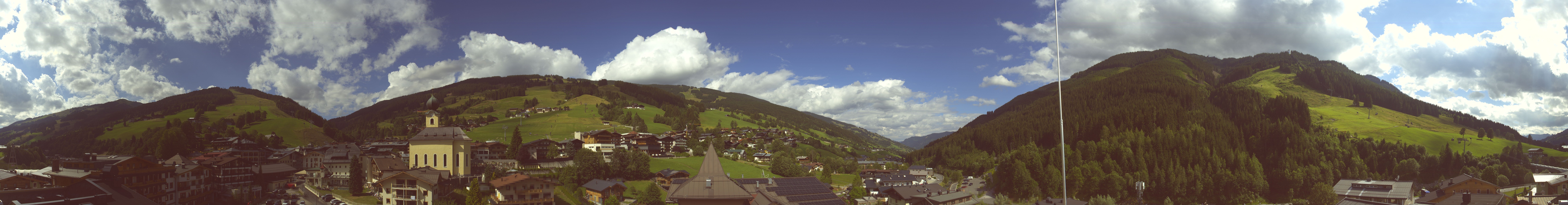 Archiv Foto Webcam Blick über Saalbach vom Alpinresort