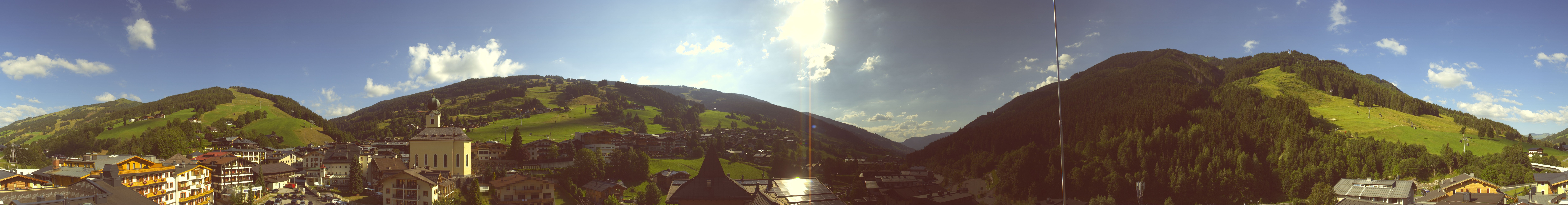 Archived image Webcam Panorama: Alpinresort Saalbach
