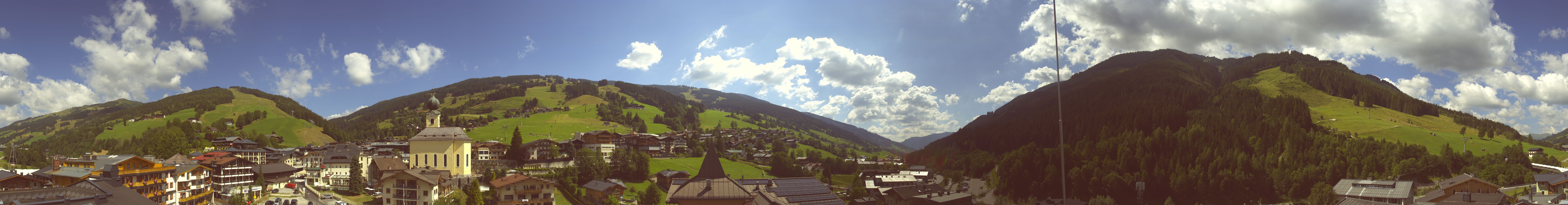 Archived image Webcam Panorama: Alpinresort Saalbach