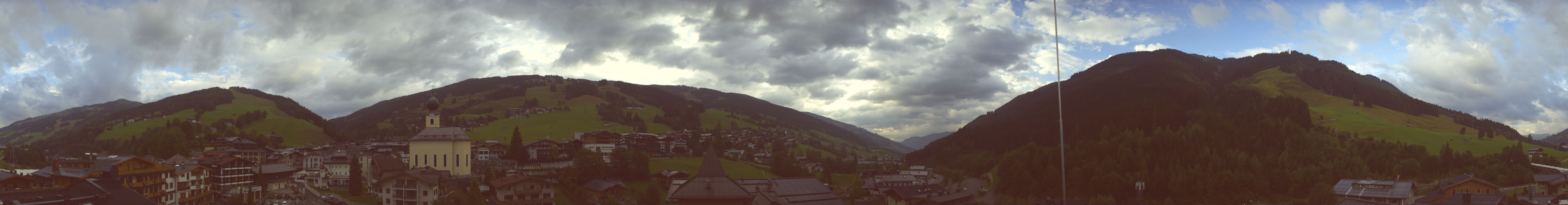Archived image Webcam Panorama: Alpinresort Saalbach