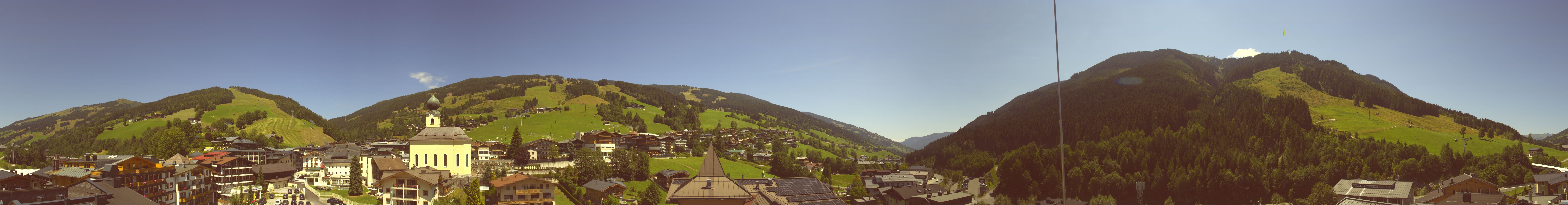 Archiv Foto Webcam Blick über Saalbach vom Alpinresort