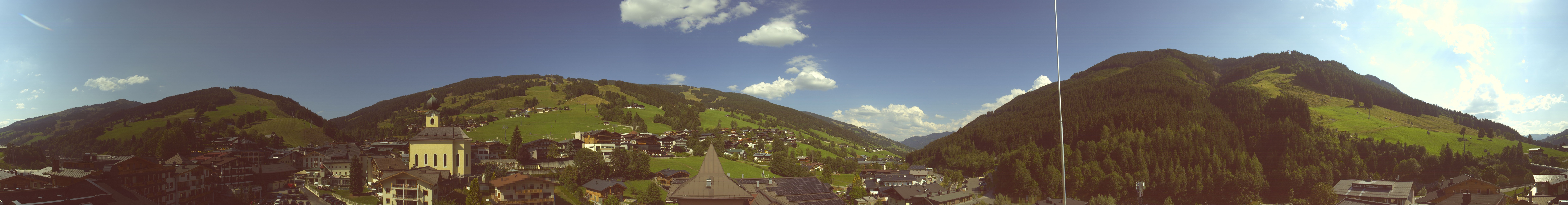 Archiv Foto Webcam Blick über Saalbach vom Alpinresort