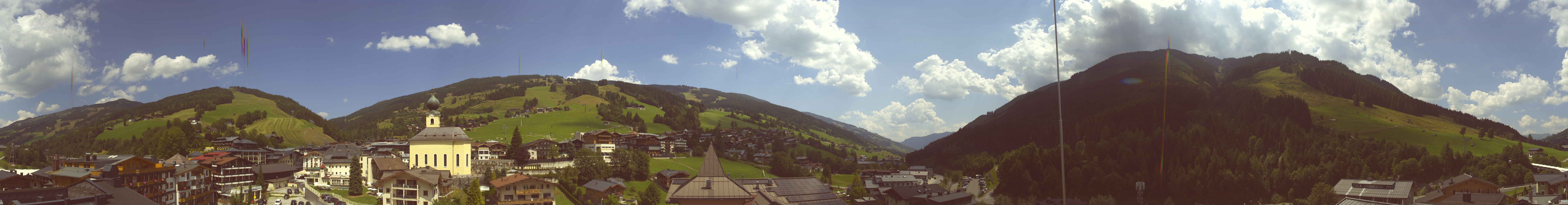 Archived image Webcam Panorama: Alpinresort Saalbach