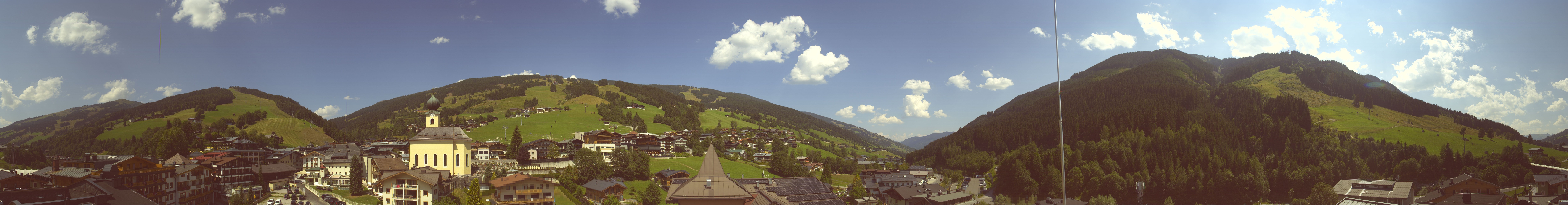 Archived image Webcam Panorama: Alpinresort Saalbach