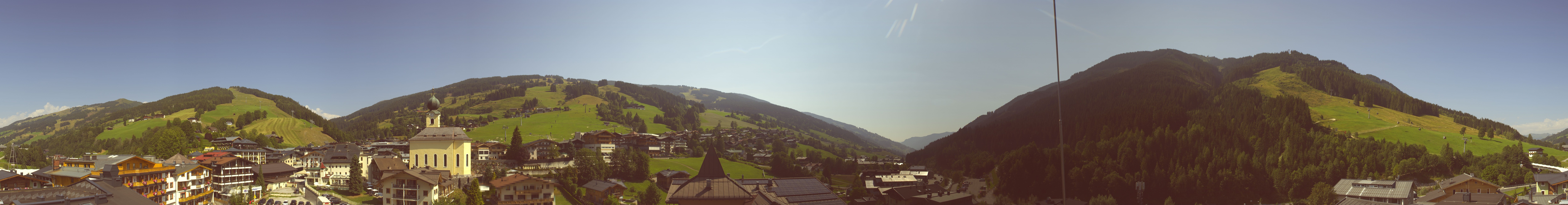 Archived image Webcam Panorama: Alpinresort Saalbach