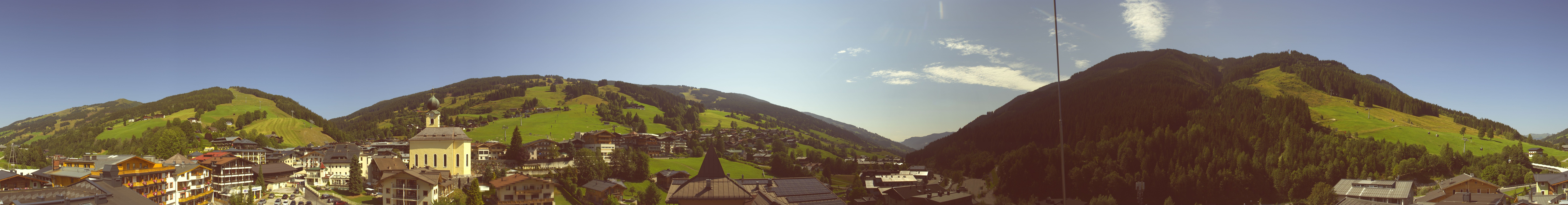 Archiv Foto Webcam Blick über Saalbach vom Alpinresort
