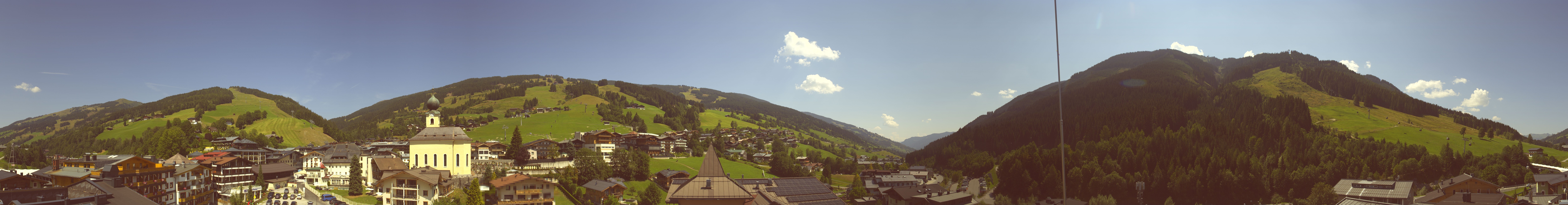 Archiv Foto Webcam Blick über Saalbach vom Alpinresort