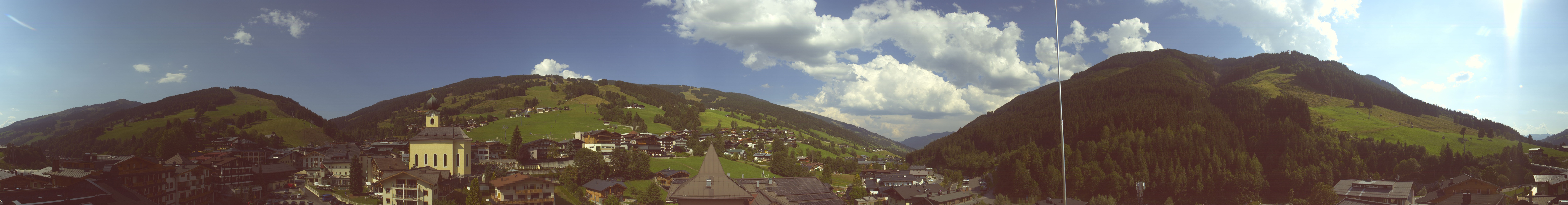 Archiv Foto Webcam Blick über Saalbach vom Alpinresort