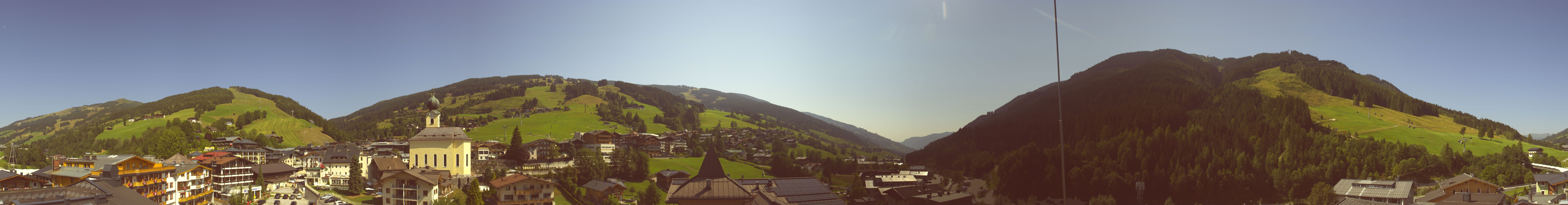 Archiv Foto Webcam Blick über Saalbach vom Alpinresort