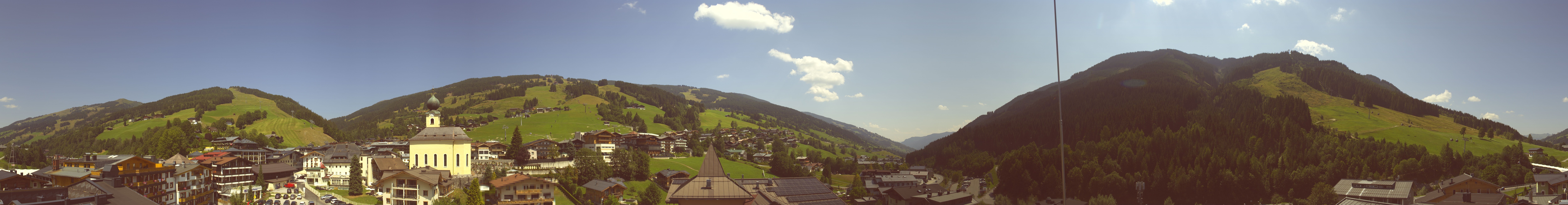 Archiv Foto Webcam Blick über Saalbach vom Alpinresort