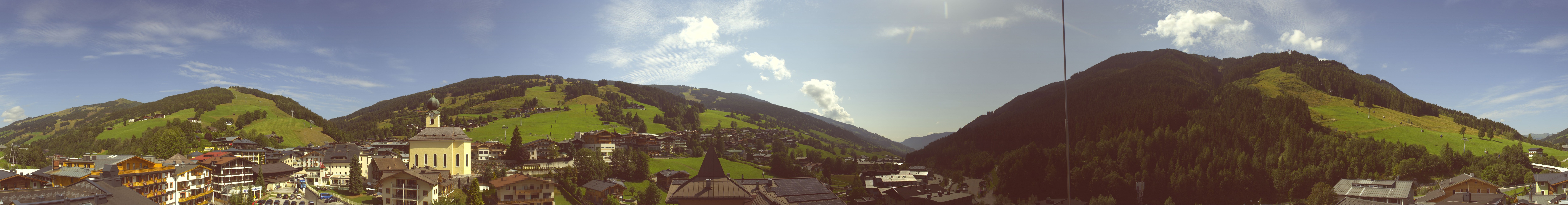 Archiv Foto Webcam Blick über Saalbach vom Alpinresort