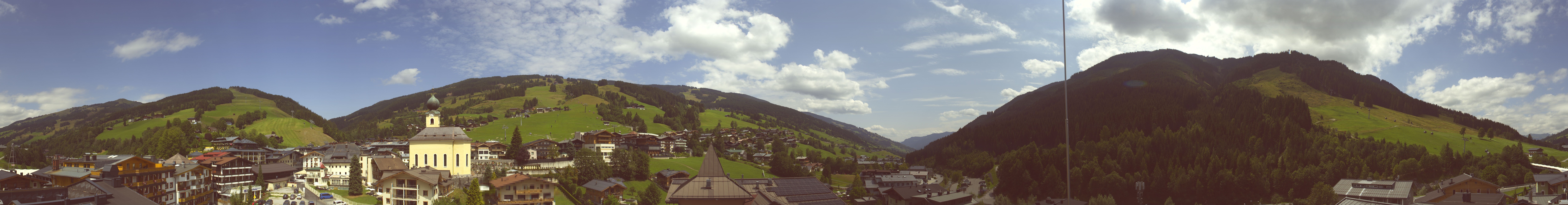 Archiv Foto Webcam Blick über Saalbach vom Alpinresort