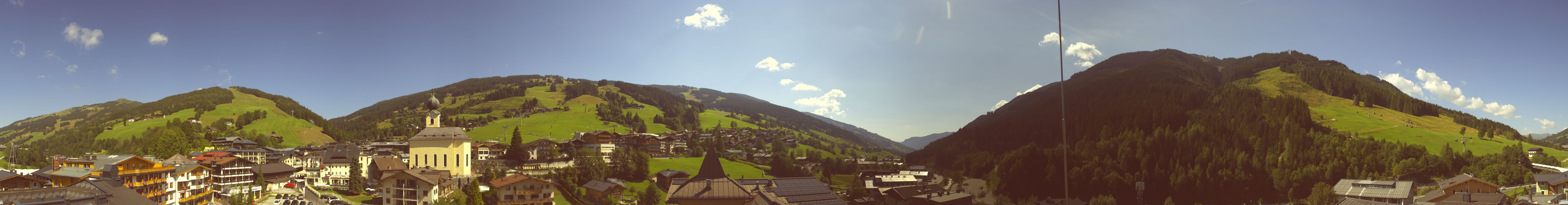 Archiv Foto Webcam Blick über Saalbach vom Alpinresort