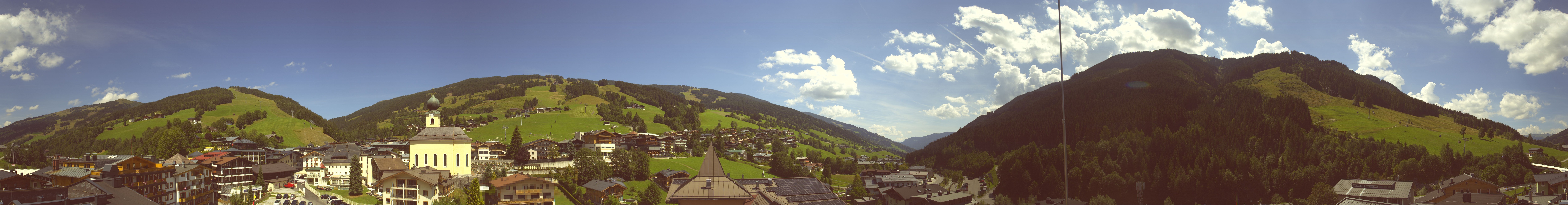 Archiv Foto Webcam Blick über Saalbach vom Alpinresort