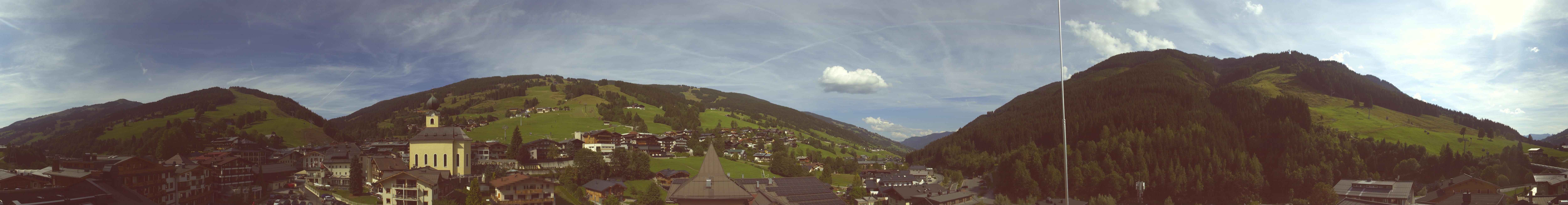 Archiv Foto Webcam Blick über Saalbach vom Alpinresort