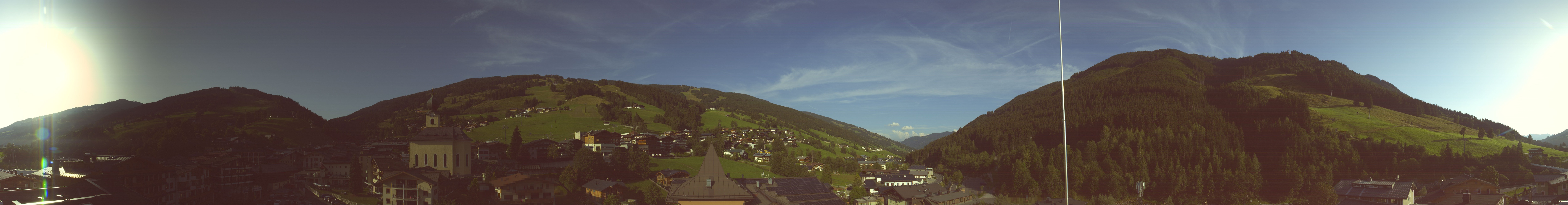 Archiv Foto Webcam Blick über Saalbach vom Alpinresort