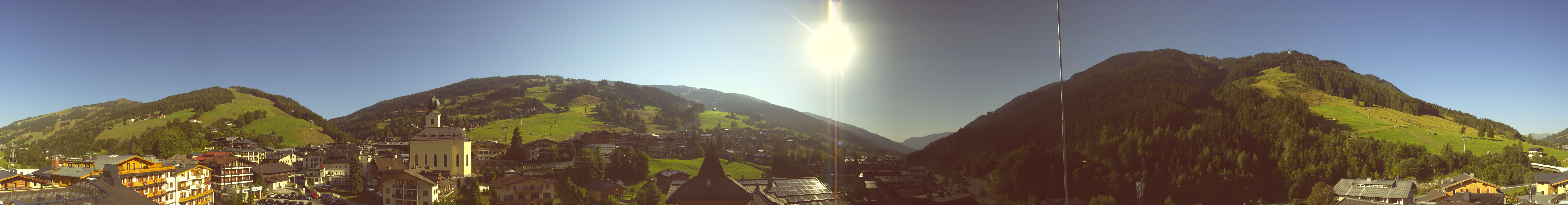 Archiv Foto Webcam Blick über Saalbach vom Alpinresort