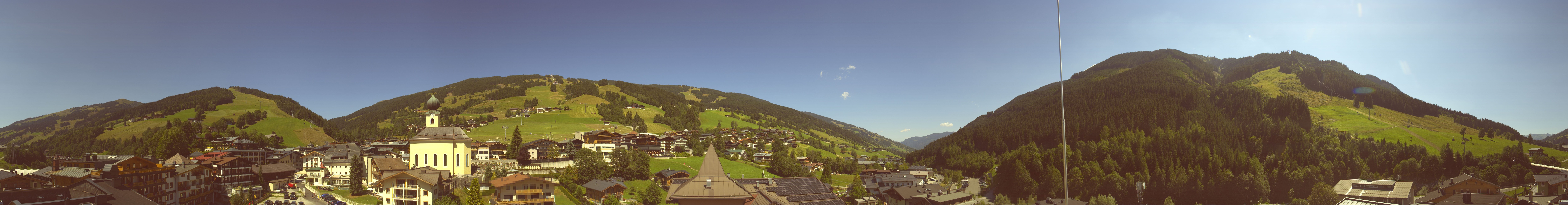 Archiv Foto Webcam Blick über Saalbach vom Alpinresort
