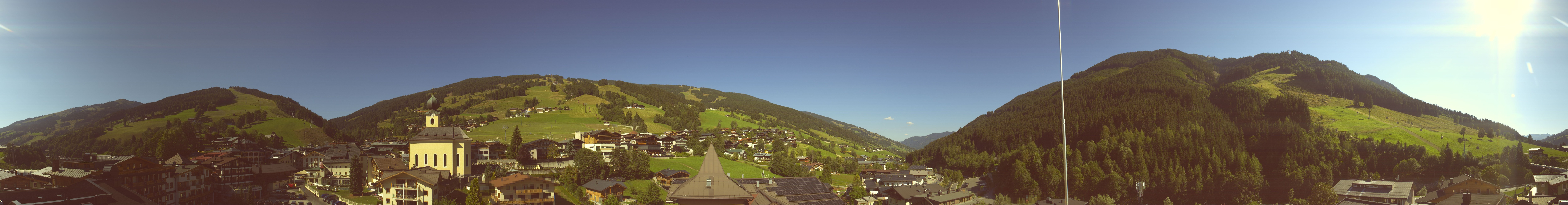 Archiv Foto Webcam Blick über Saalbach vom Alpinresort