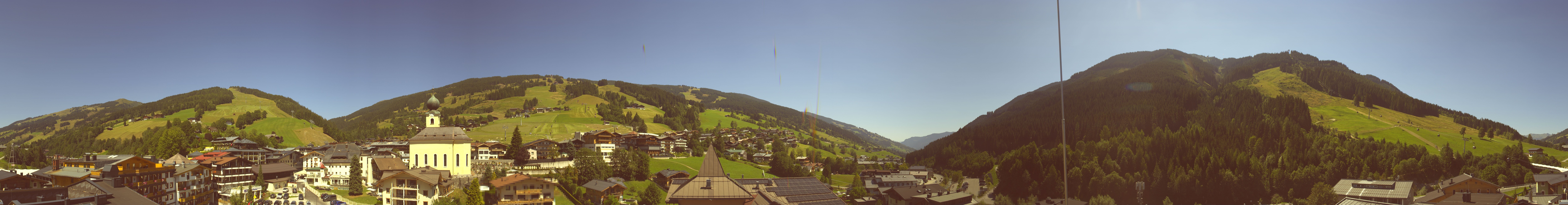 Archiv Foto Webcam Blick über Saalbach vom Alpinresort